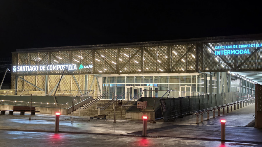 La estación intermodal de Santiago se prepara para su apertura definitiva con el nombre de Daniel Castelao