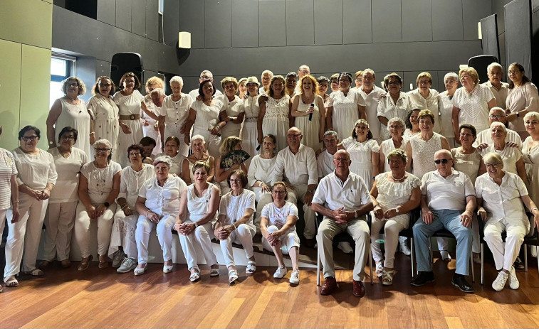 O Concello de Brión celebrou a súa clásica festa ibicenca