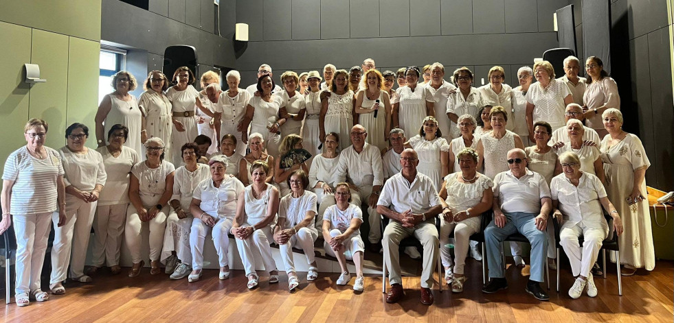 O Concello de Brión celebrou a súa clásica festa ibicenca