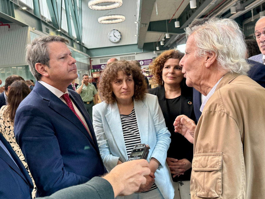 Goretti Sanmartín pide completar a estación intermodal Daniel Castelao co aparcadoiro e o impulso do tren de proximidade