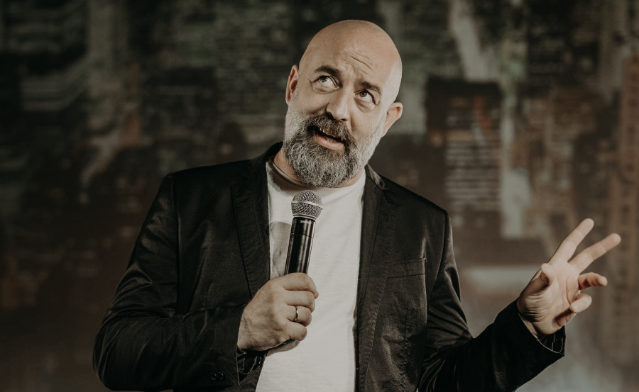 Goyo Jiménez presenta la gala anual del CPEIG en Santiago, que reconoce el talento tecnológico gallego