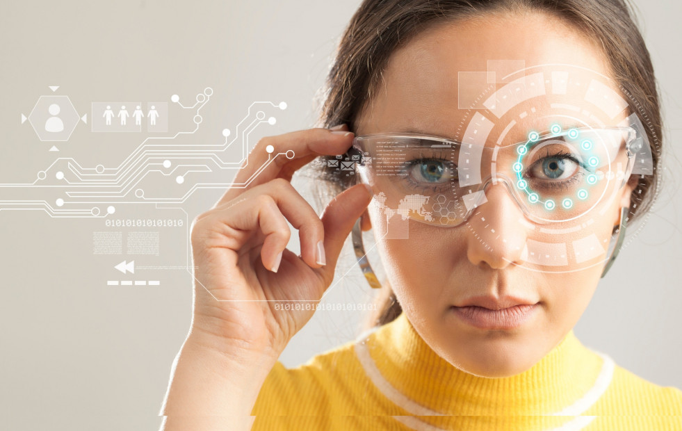 Meta redobla su apuesta por las gafas inteligentes con alianzas clave con gigantes de la óptica y la moda