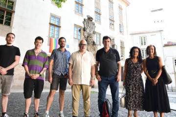 Participantes de la sesion constitutiva. Foto de Santi Alvite