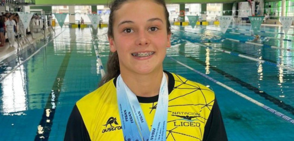 La coruñesa Iraide Cebey, del Liceo, gana cuatro medallas en el Campeonato Gallego Infantil de Natación