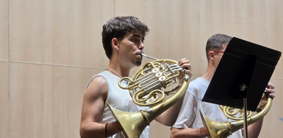 O Conservatorio de Santiago acolleu un concerto de balde centrado na trompa. Foto de Eladio Lois (27)