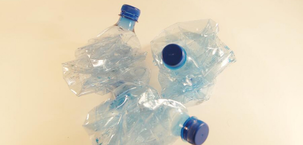 Nova tecnoloxía compostelá revoluciona a reciclaxe do plástico co uso de bacterias e nanosferas