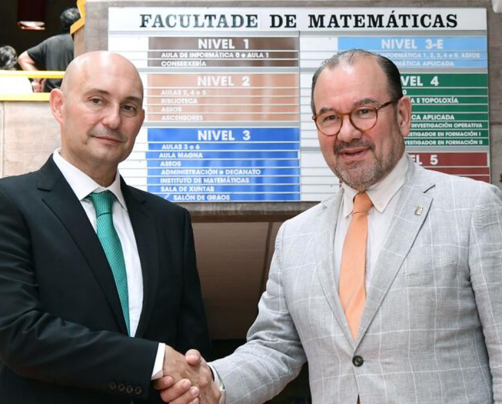 Toma posesion decano matematicas 15