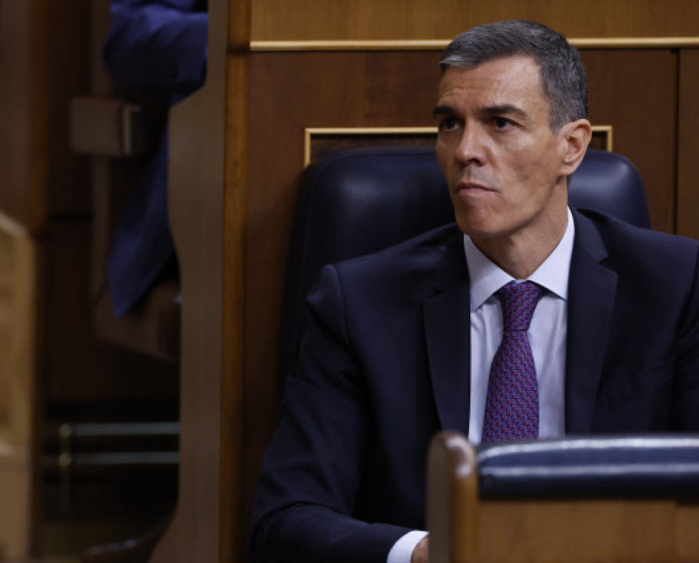 ElpresidentedelGobiernoPedroSnchezduranteelplenodelCongresodelosDiputadosestemircolesenMadrid.