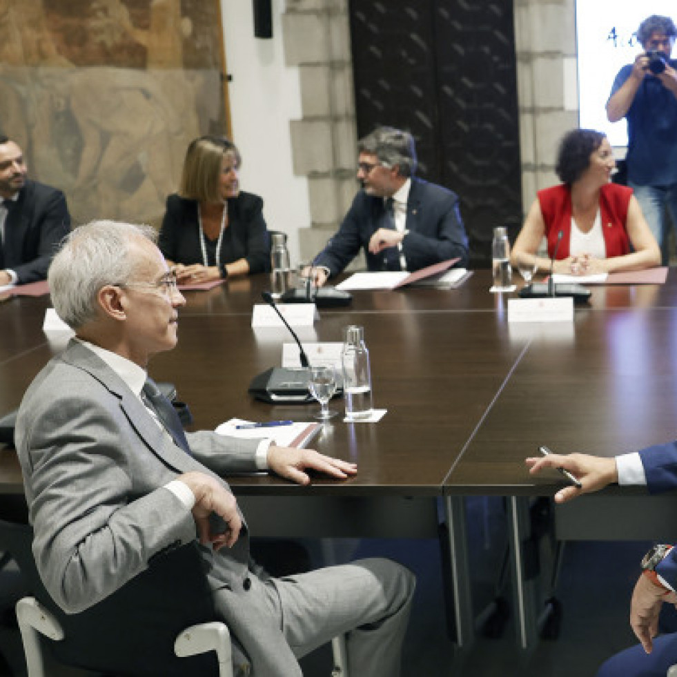 AngelVictorTorresasistealareuninedelaComisinBilateralconCatalua