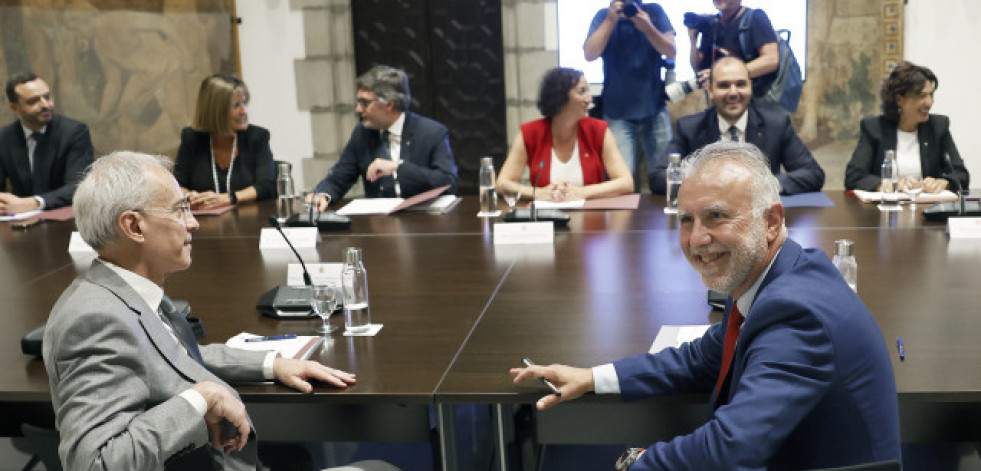 La oposición y García-Page arremeten contra el pacto de financiación singular para Cataluña