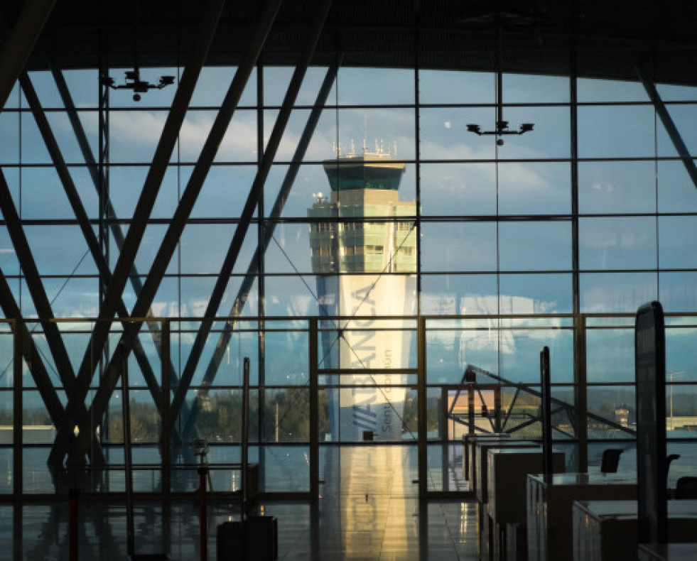 Aeropuertosantiagodecompostela 20573158