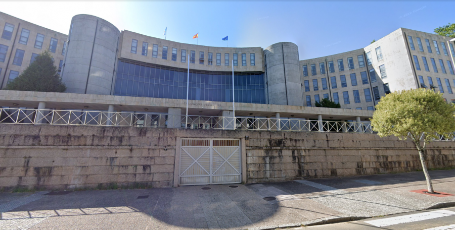 Acepta dos años de cárcel el hombre acusado de abusar sexualmente de su nieta en Padrón