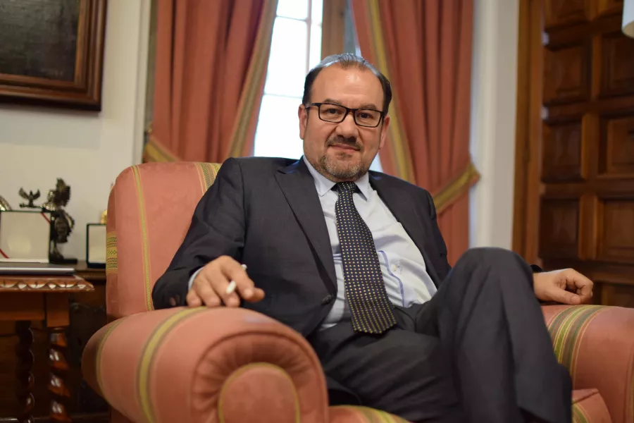 El rector de la USC se abre a modificar el convenio con el Sergas si la UDC implanta Medicina