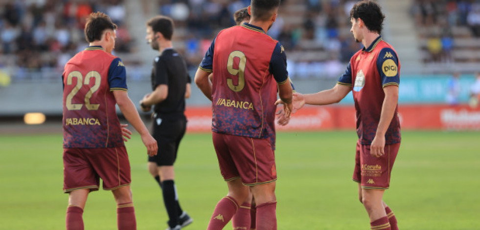 El Deportivo resuelve con comodidad su estreno ante la SD Compostela (0-5)