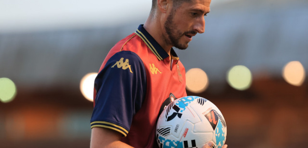 Sergio Escudero continúa su viaje al centro en el Deportivo