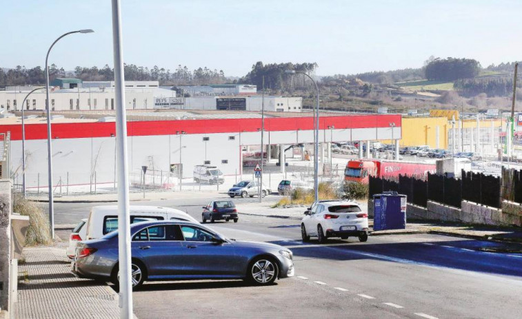 El PSOE exige a la Xunta y al Concello más suelo industrial para Santiago y critica los retrasos en la Sionlla