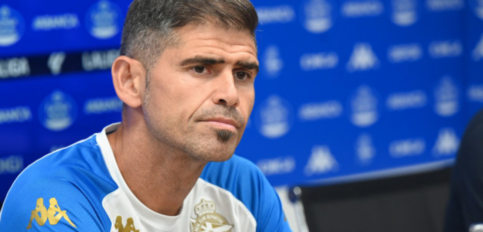 Hidalgo da la cifra de los fichajes que le faltan al Deportivo