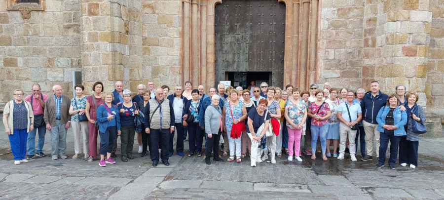Más de 120 mayores de Brión participaron en las excursiones de verano organizadas por el Concello