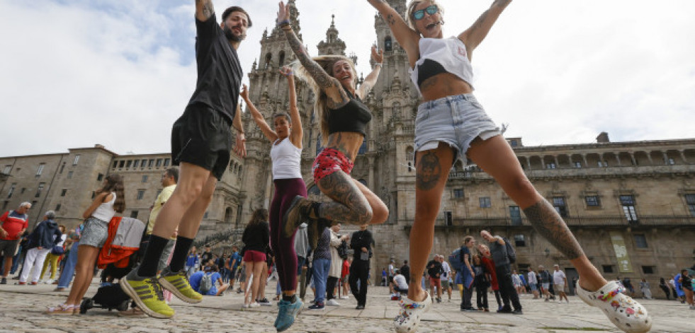 Galicia rexistra un récord de viaxeiros no primeiro semestre de 2025 e roza os tres millóns
