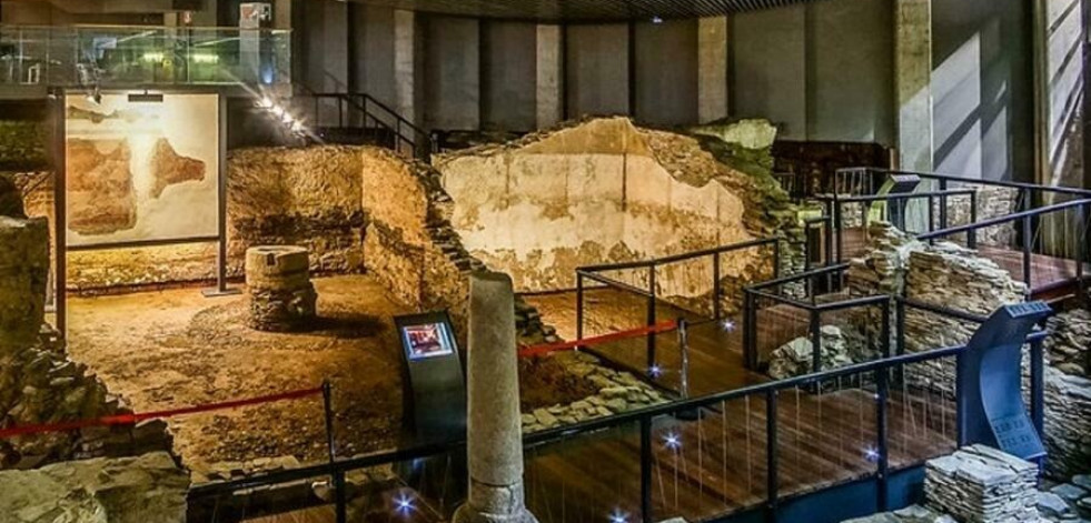 Un hallazgo que lo cambió todo: la exposición sobre la Domus de Mitreo está en Santiago hasta septiembre