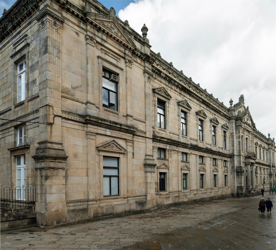 "Descongestionar Santiago": el Colegio de Médicos de Pontevedra reclama una Facultad de Medicina en Vigo
