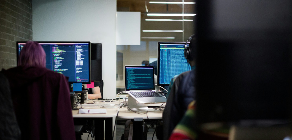 Google confirma haber sido víctima de una filtración de datos causada por un ataque de ingeniería social a Salesforce, perpetrado por el grupo ShinyHunters