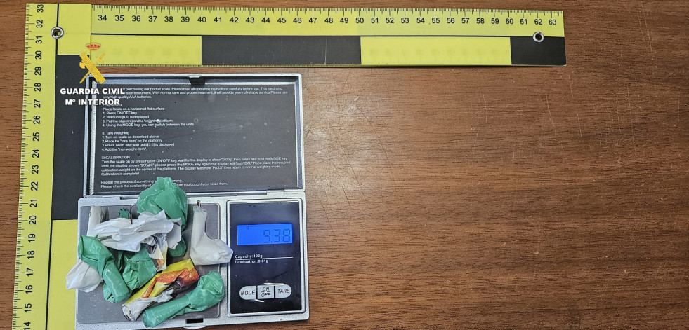 Un detenido en Teo por tráfico de drogas y por conducir sin carné