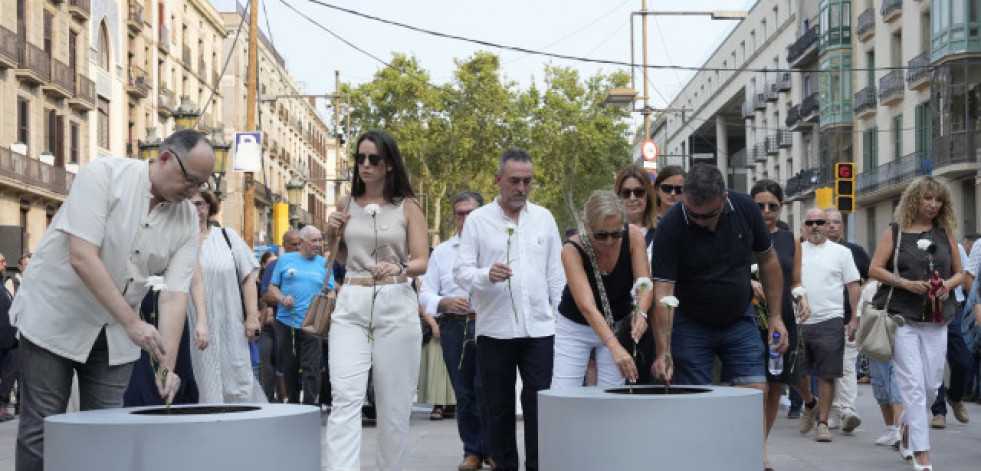 Barcelona homenajea a las víctimas del atentado terrorista del 17A