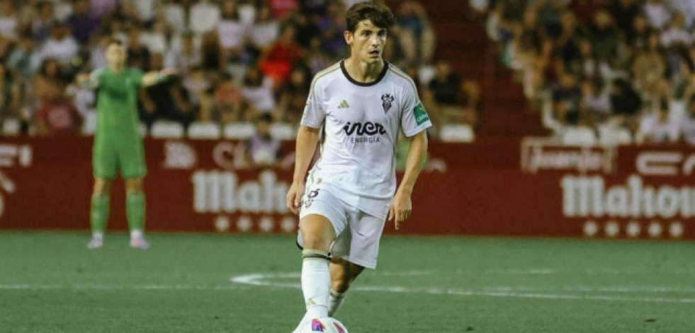 Riki, objetivo del Dépor, se pierde el estreno del Albacete por lesión