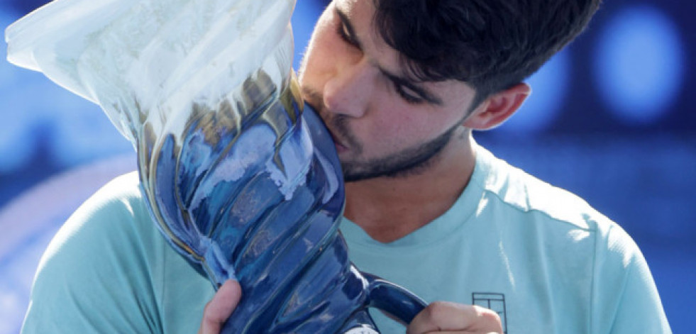 Alcaraz conquista por primera vez Cincinnati tras el abandono de Sinner