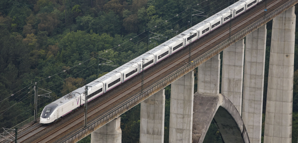 Renfe confirma que la alta velocidad Madrid-Galicia se retoma esta tarde