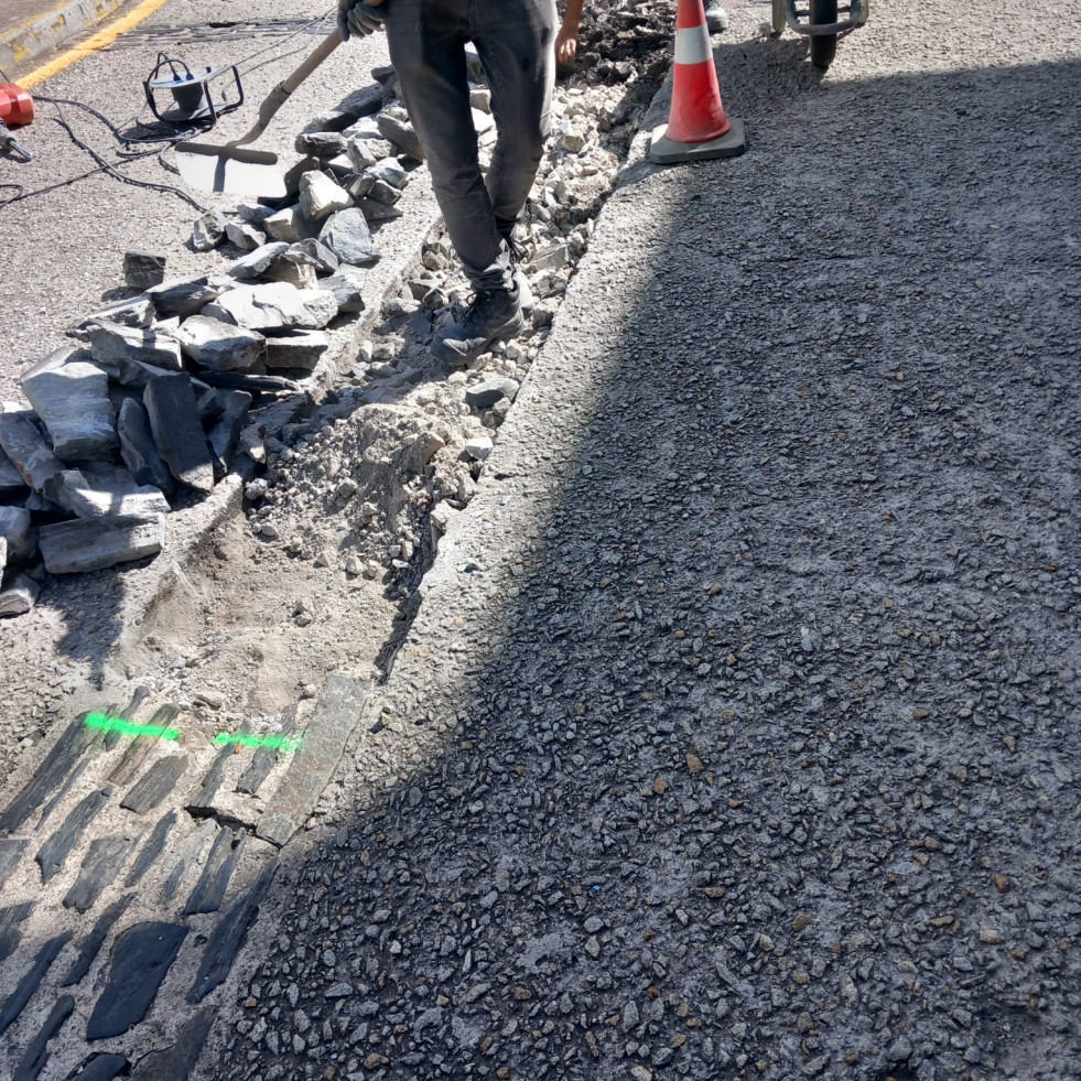 Santiago inicia a rehabilitación de pavimentos en seis rúas con cortes de tráfico desde o luns
