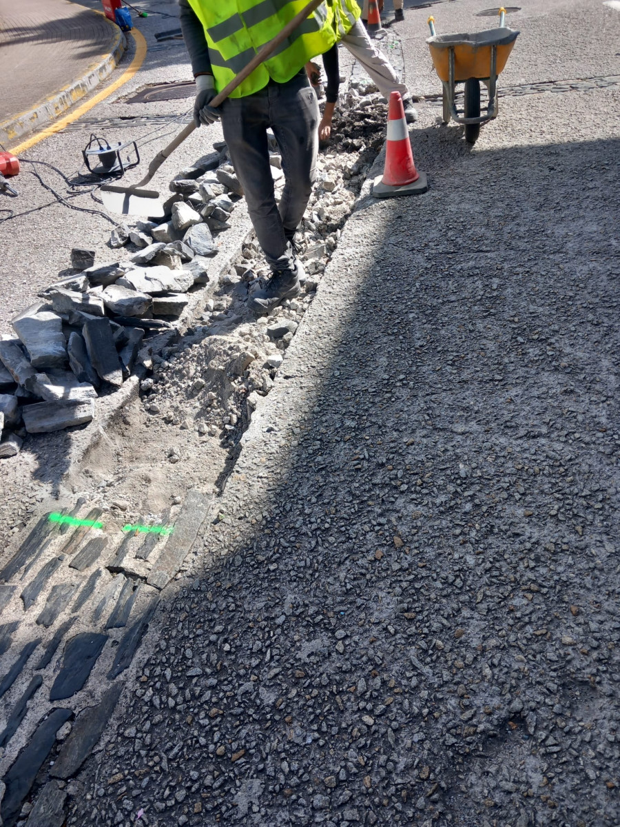 Santiago inicia a rehabilitación de pavimentos en seis rúas con cortes de tráfico desde o luns