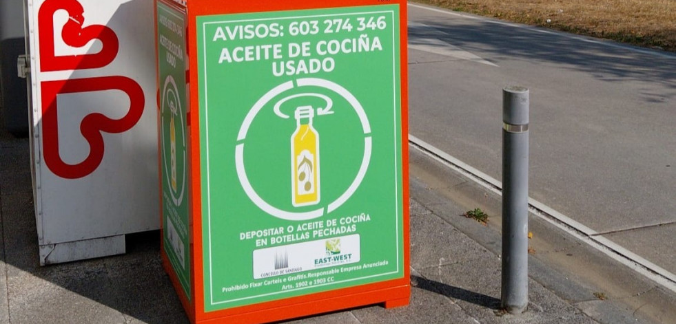 Santiago recoge 4.000 kilos de aceite usado en dos meses y evita la contaminación de más de 4 millones de litros de agua