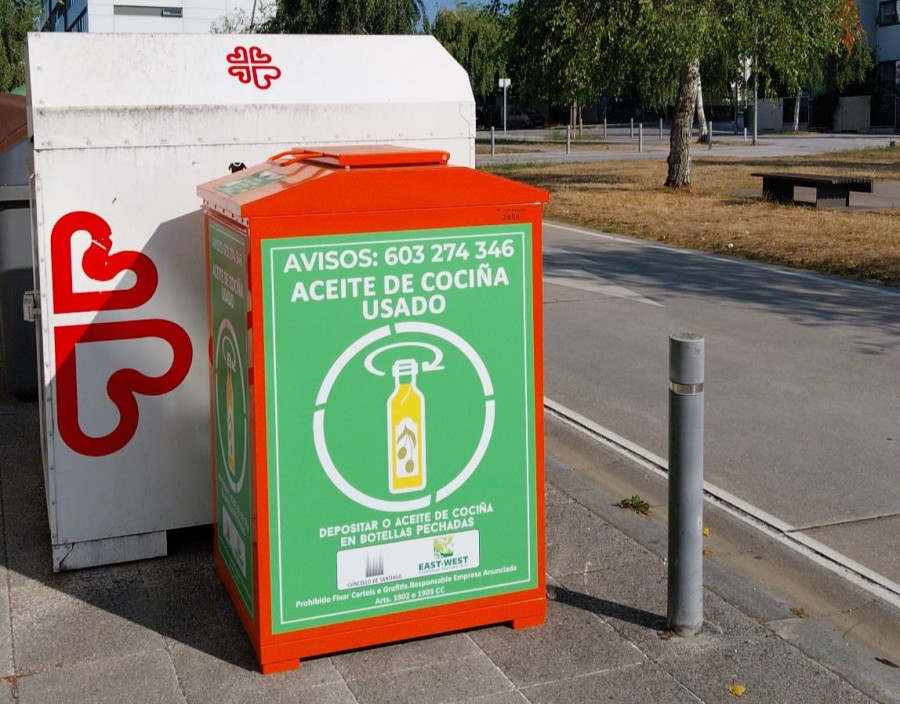 Santiago recoge 4.000 kilos de aceite usado en dos meses y evita la contaminación de más de 4 millones de litros de agua