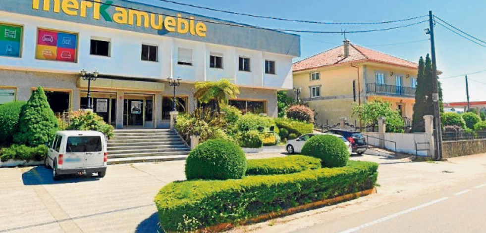 Pompas Fúnebres transforma una tienda de muebles en un tanatorio