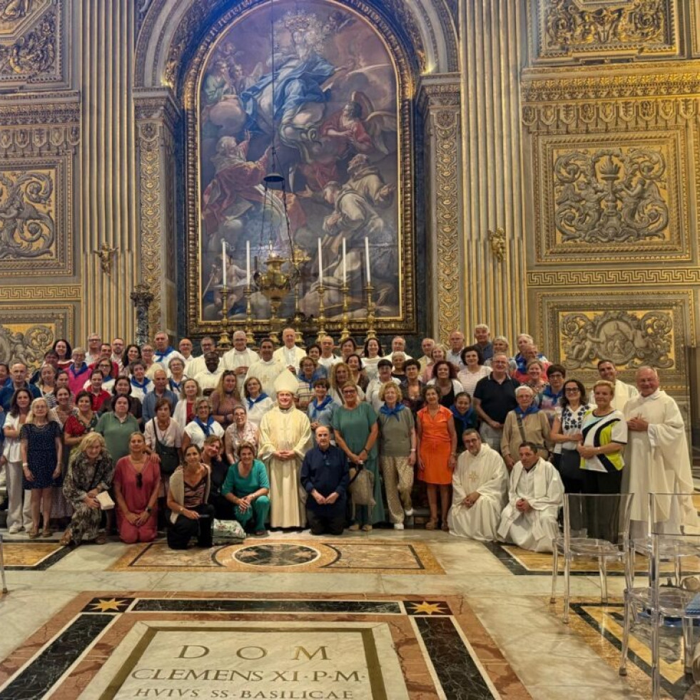 Peregrinos compostelanos viven en Roma el inicio del Jubileo de la Esperanza
