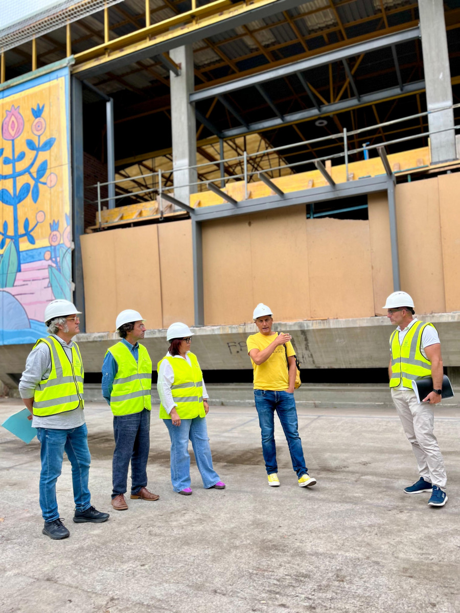 Avanzan as obras de rehabilitación do Complexo Deportivo de Santa Isabel