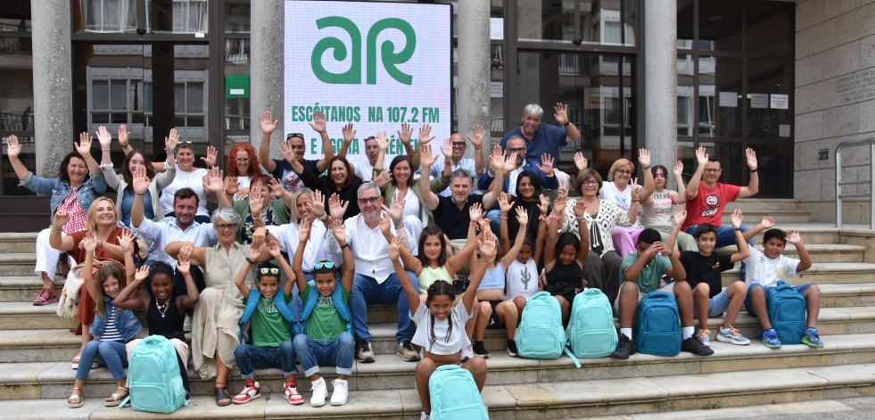 “Un verán libre en Galicia”: oito menores saharauís pasan a tempada estival con familias de Ames