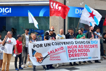 25 08 28 Protesta Digi Corunha 02