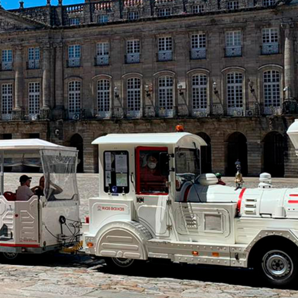 El tren turístico de Santiago funciona con normalidad tras estar detenido el viernes por el atropello