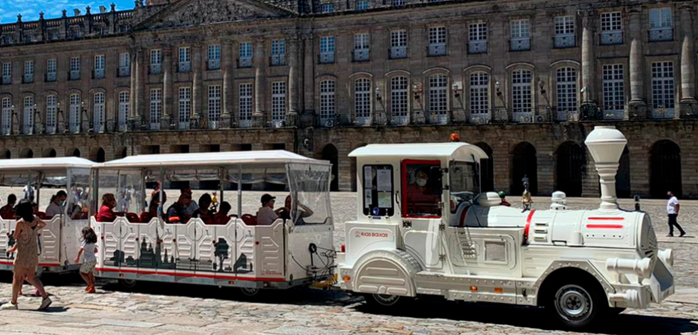 El tren turístico de Santiago funciona con normalidad tras estar detenido el viernes por el atropello
