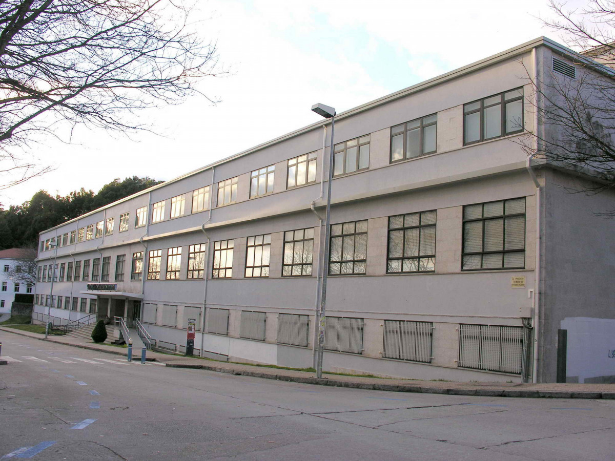 Santiago Facultade farmacia 060305 70 (1)