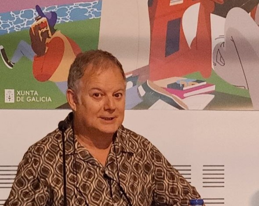 Santiago se engancha al cómic en gallego: Pío Barreiro revela qué títulos arrasan en Komic Librería