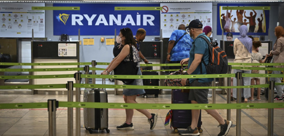 Los pasajeros de Ryanair podrán llevar desde hoy un equipaje de mano más grande y gratuito