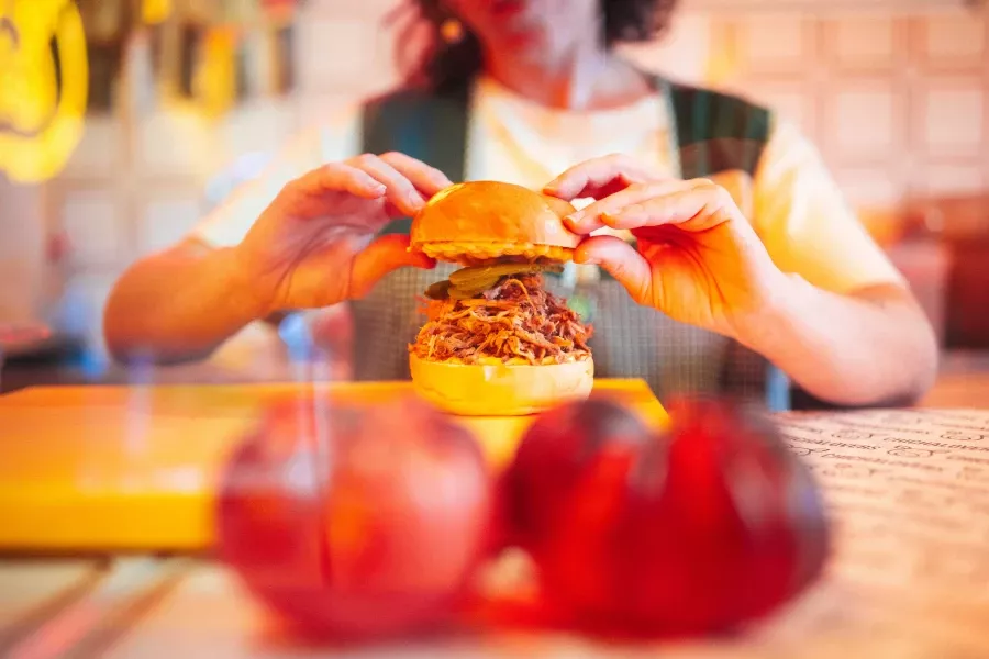 O takeaway máis viral de Santiago inaugura unha nova tempada do seu “Bocata do Chef”