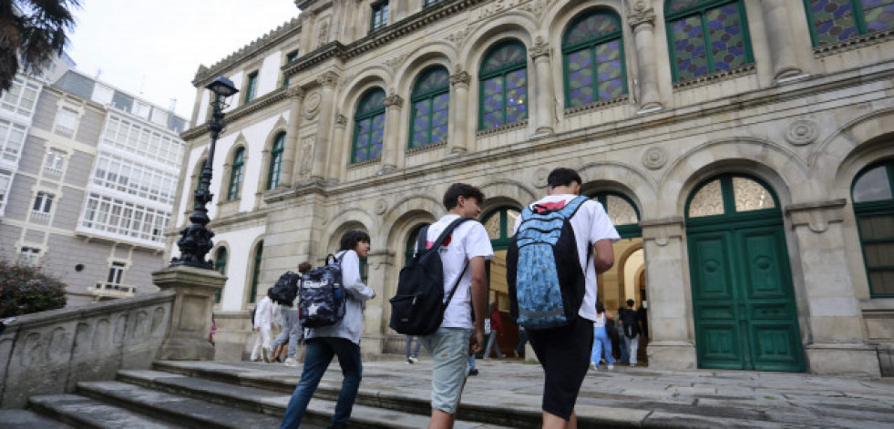 Toda la ciudad con la mochila a cuestas