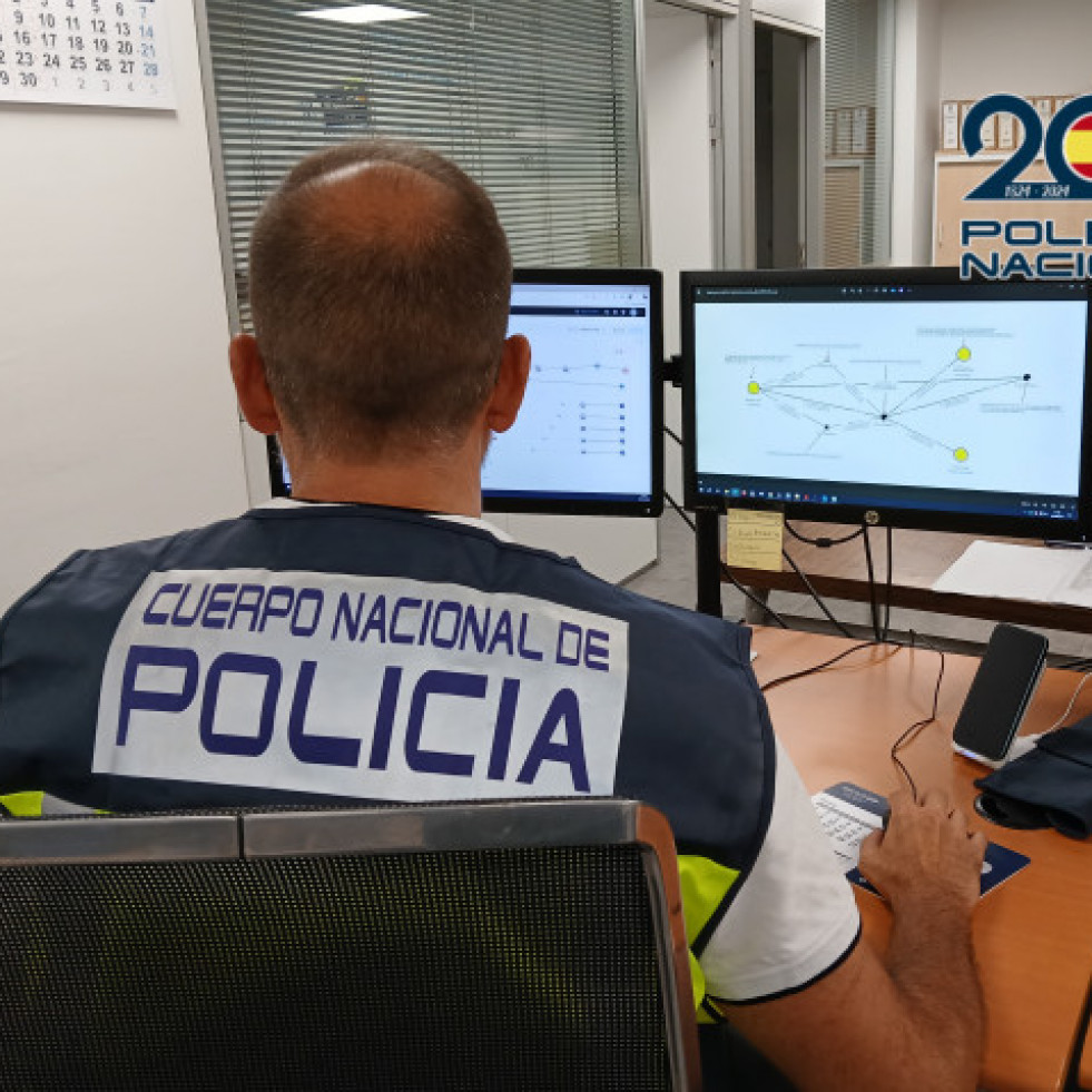 La Policía Nacional alerta sobre un repunte de estafas en inversiones en criptomonedas en Galicia