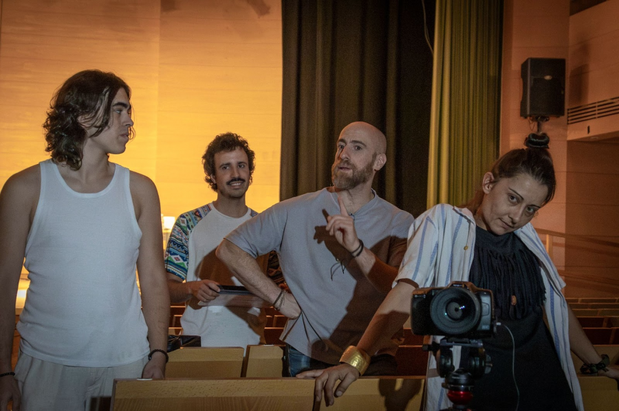 Dirección de cine, técnica de iluminación y música electrónica: nuevas formaciones de Off Escac en Santiago