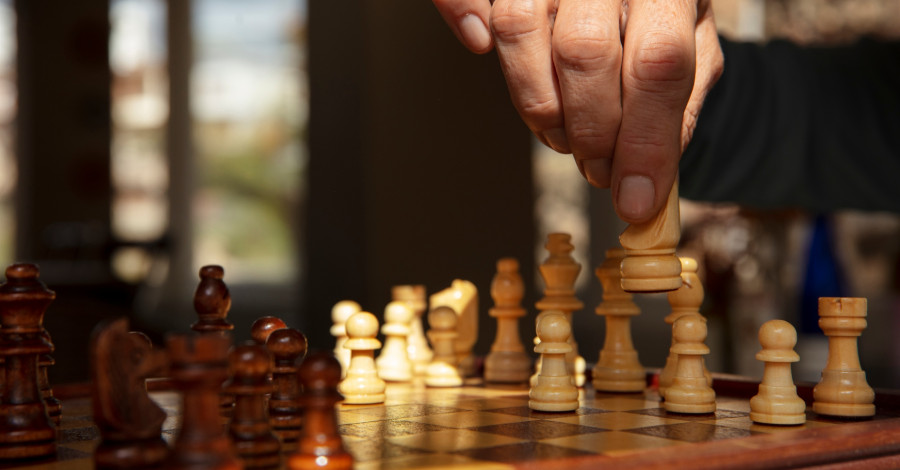 El Outlet Área Central acoge un torneo de ajedrez con jugadores de todas las edades y 300 euros en premios